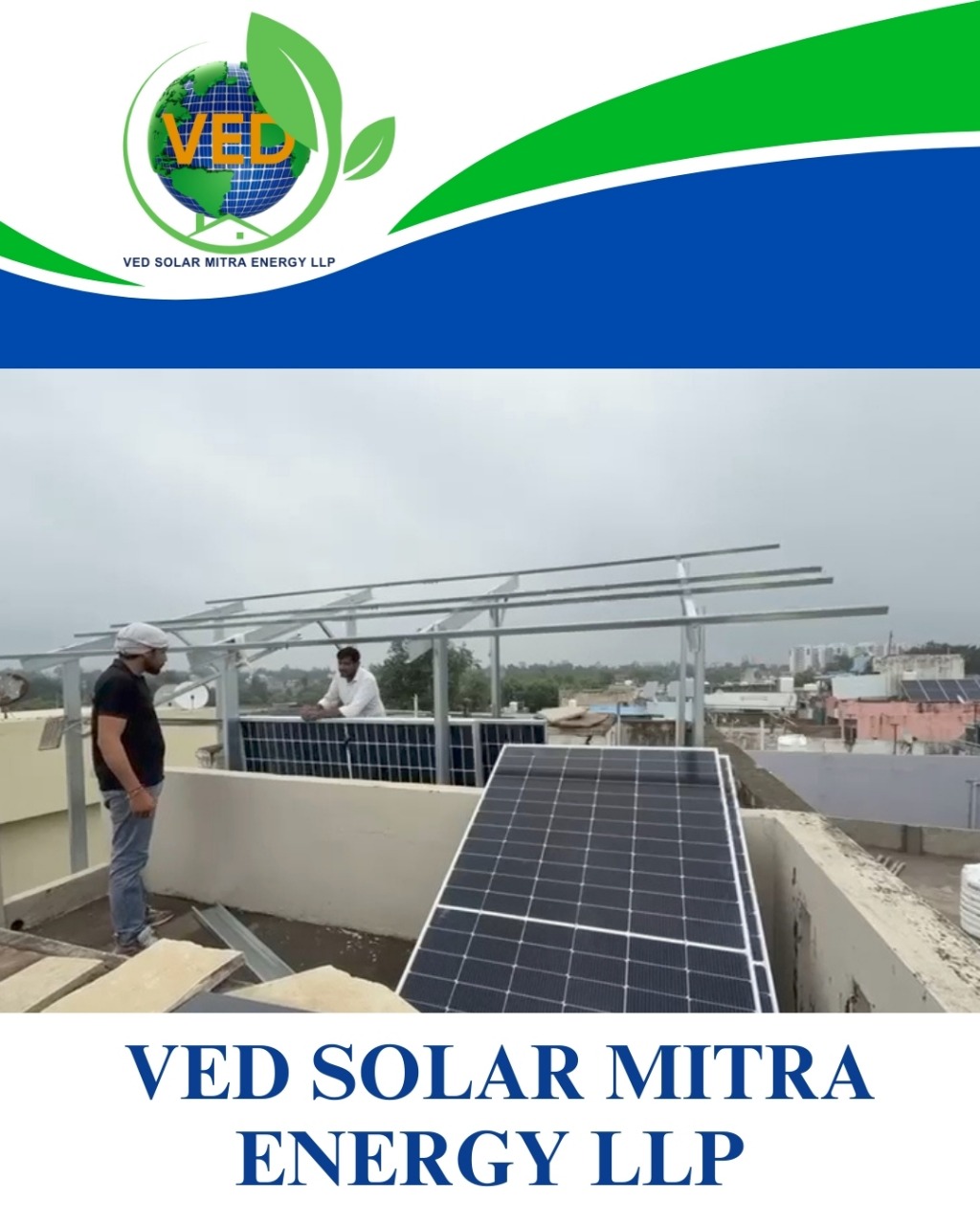 Modern luxury villa with infinity pool overlooking the ocean in Malibu